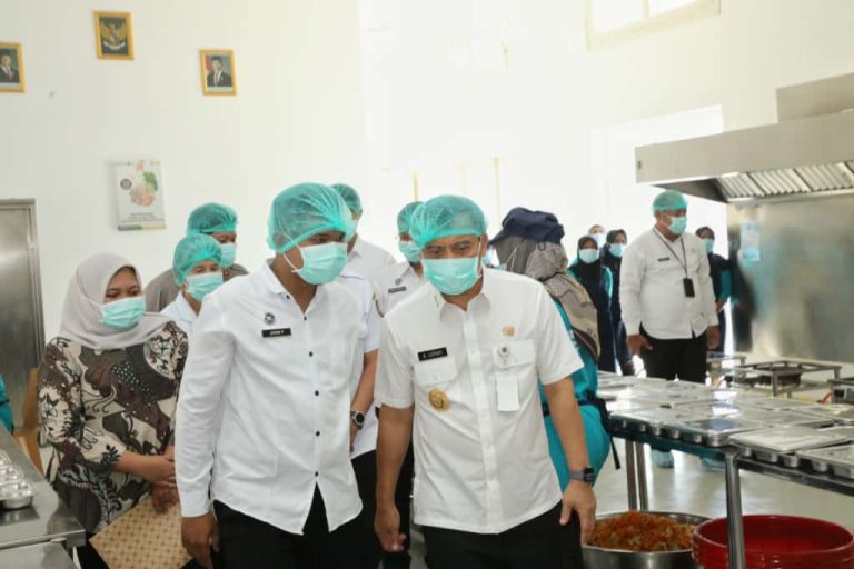 Standar Sertifikasi SLHS MBG untuk Layanan Gizi Berkualitas