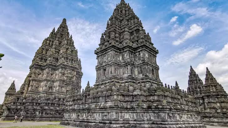 Prambanan Temple Entrance Guide Exploring Ticket Information and Visitor Tips