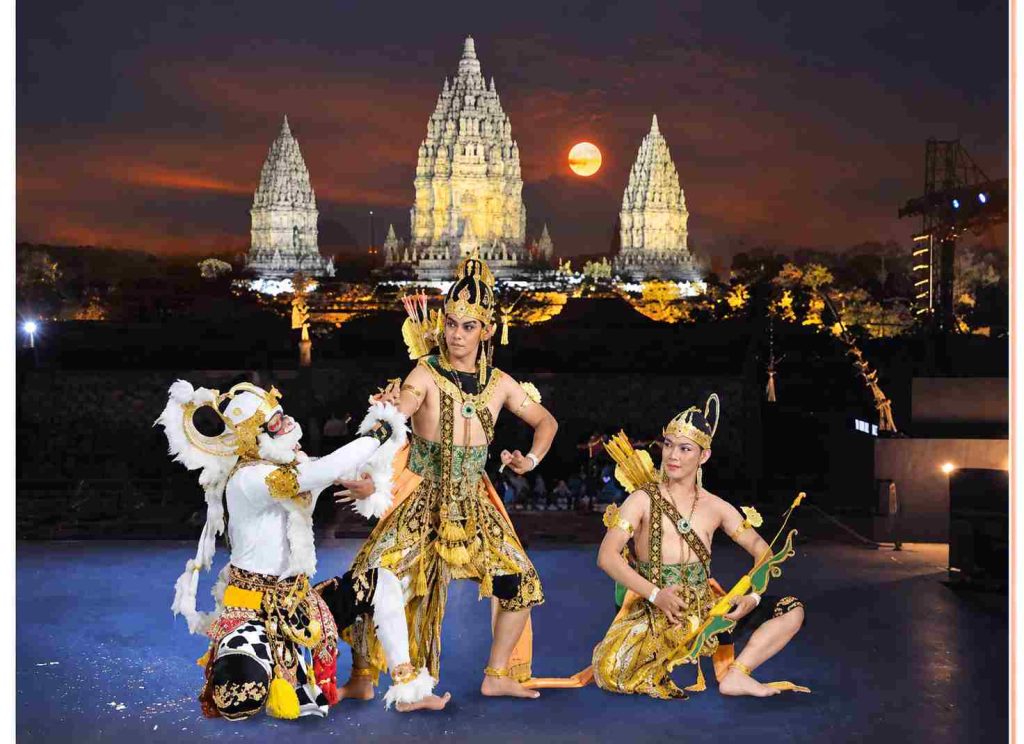 Prambanan Temple Evening Show and the Ramayana Ballet Experience