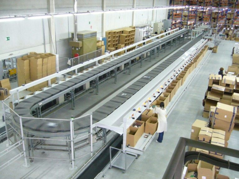 Integrasi Conveyor dengan Mesin Sortir Otomatis untuk Produksi Lebih Efisien